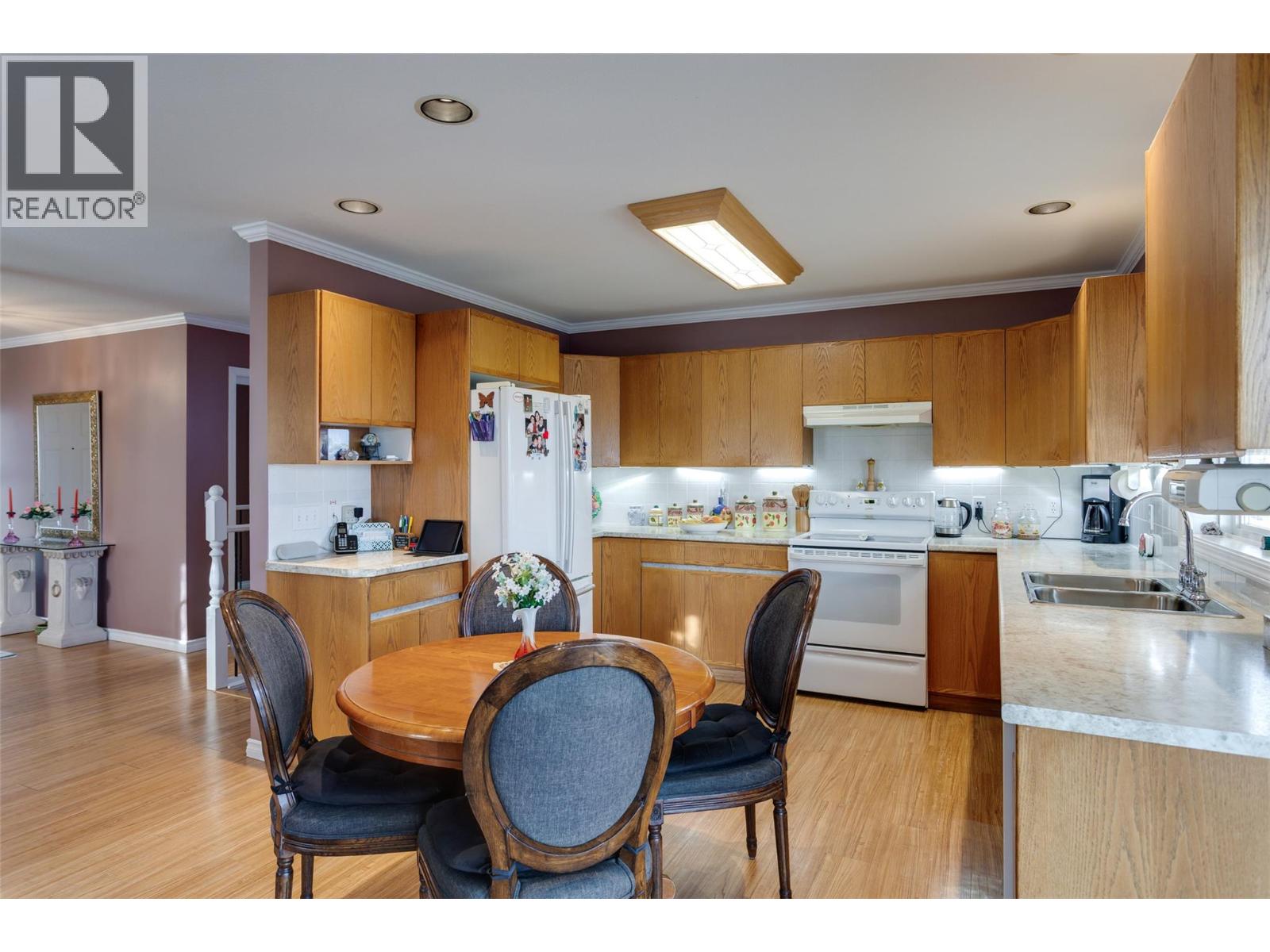  2170 Sunview Drive, West Kelowna