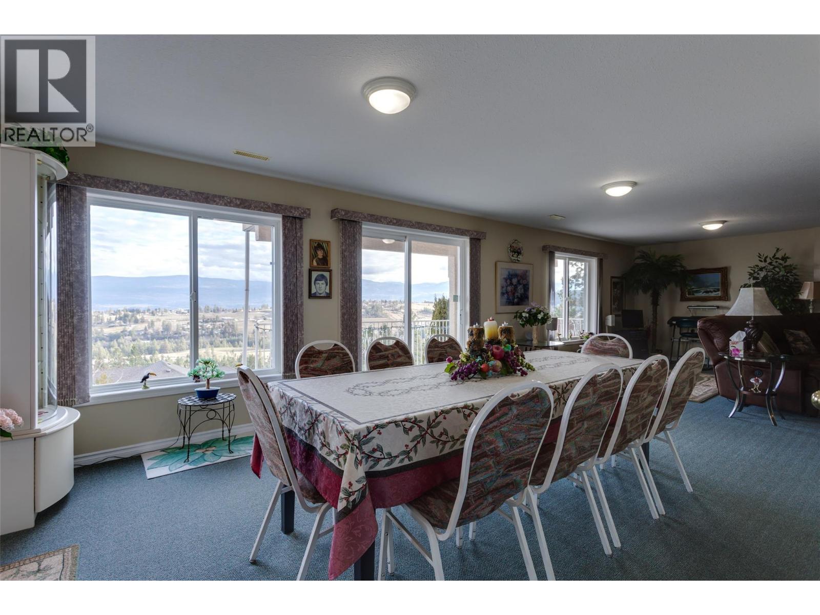  2170 Sunview Drive, West Kelowna