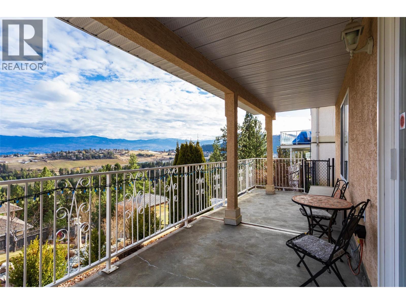  2170 Sunview Drive, West Kelowna