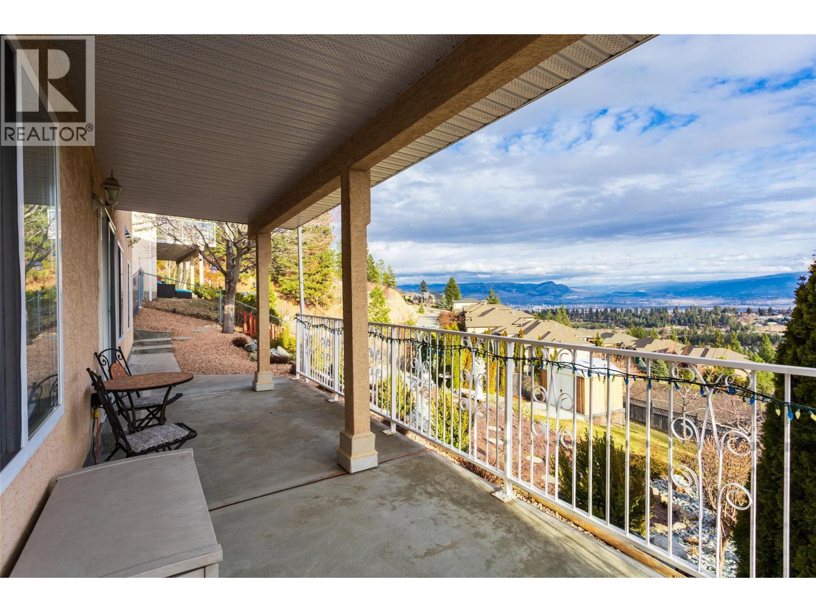  2170 Sunview Drive, West Kelowna