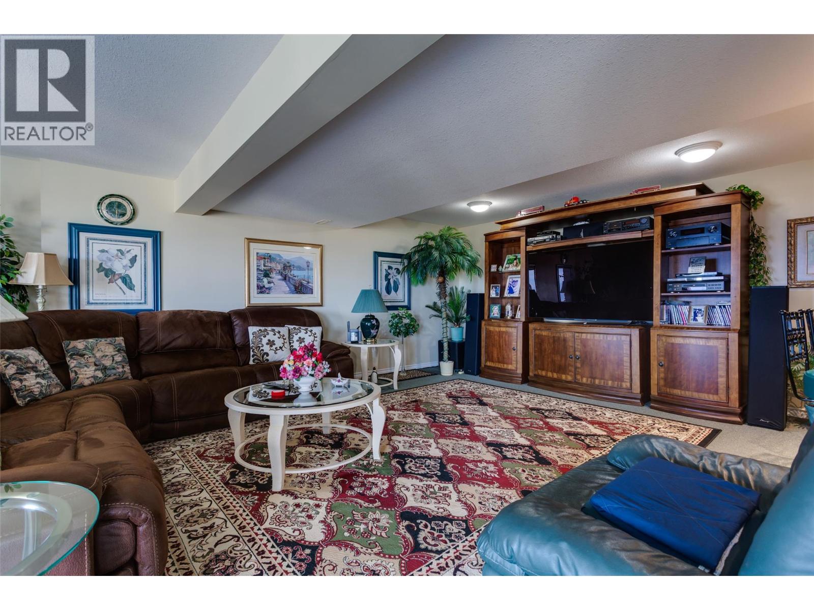  2170 Sunview Drive, West Kelowna