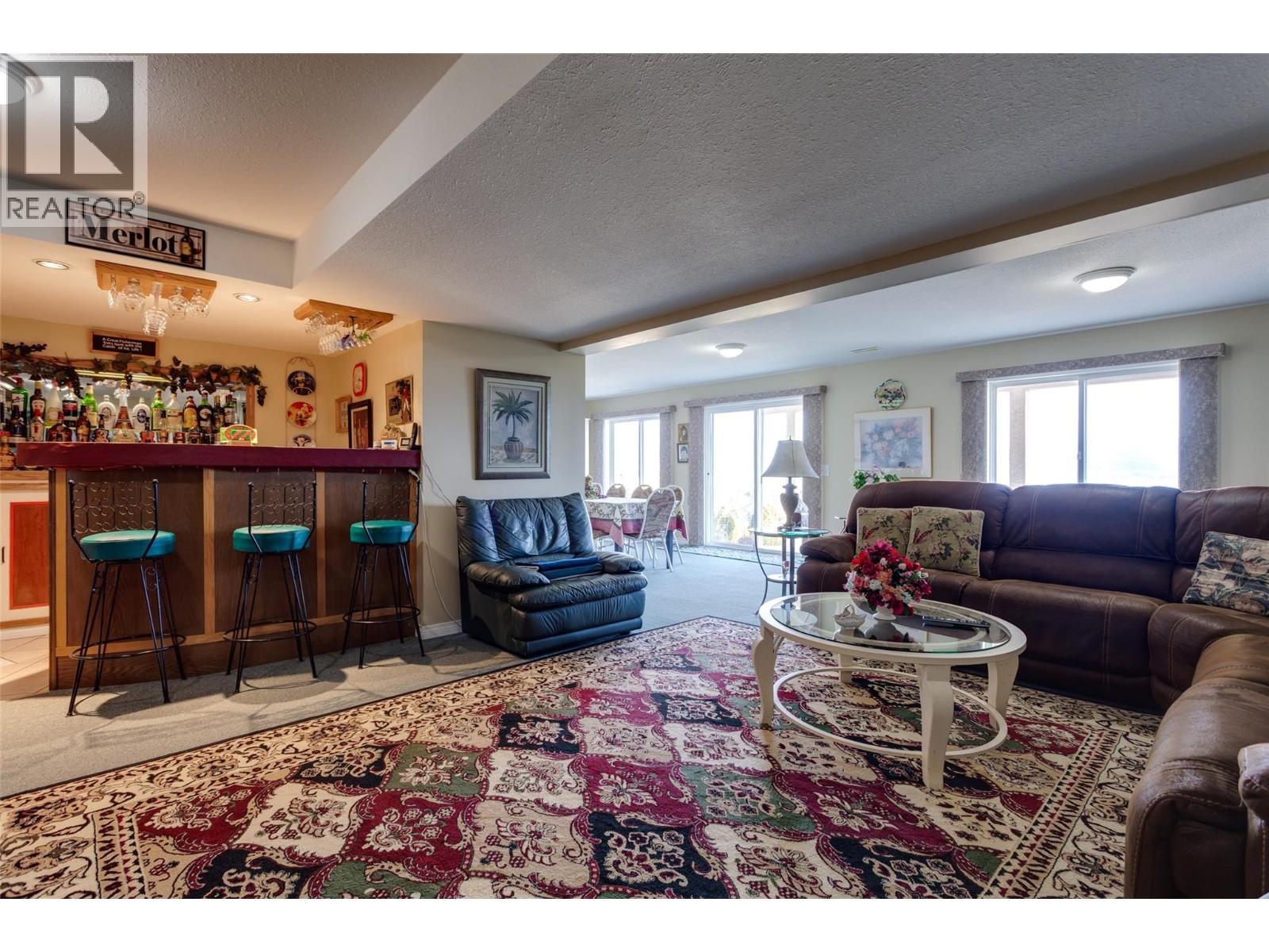  2170 Sunview Drive, West Kelowna