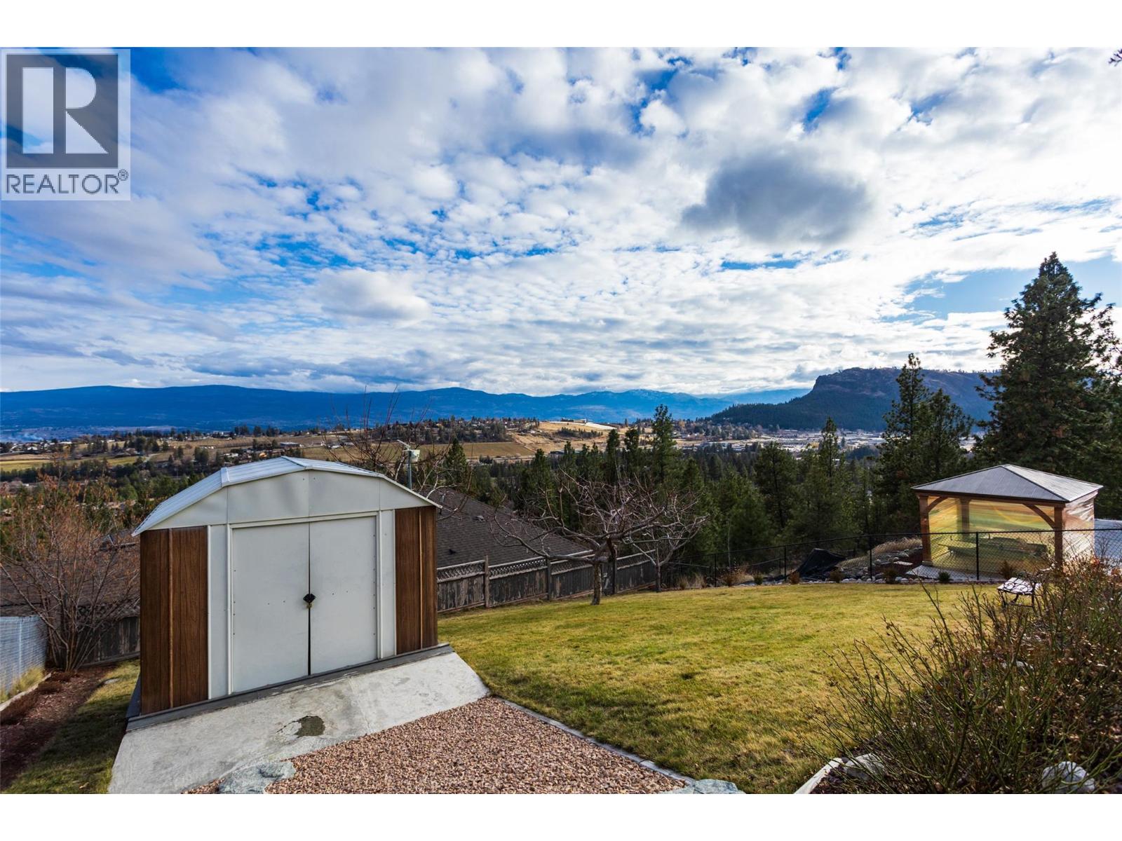  2170 Sunview Drive, West Kelowna