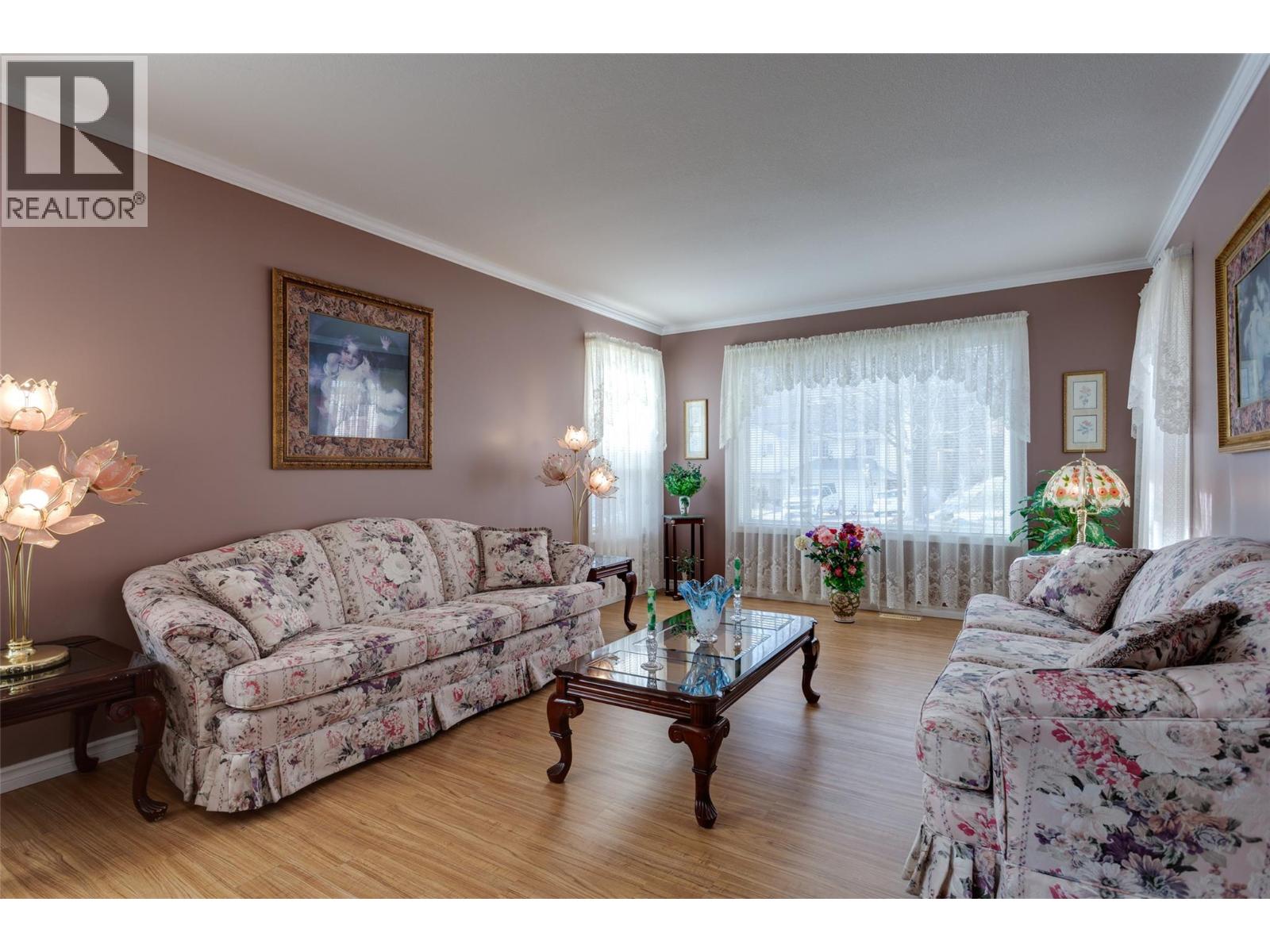  2170 Sunview Drive, West Kelowna