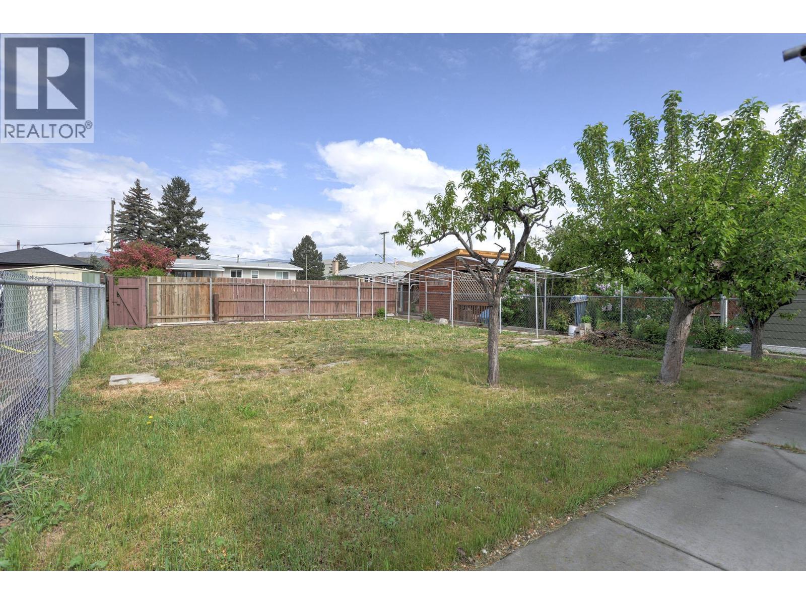 354 WILLOW Street, Kamloops