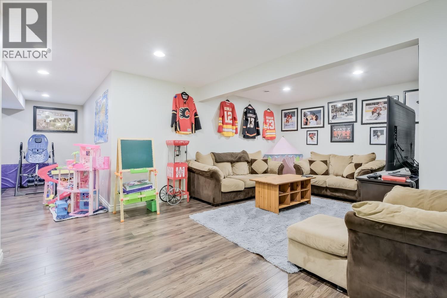 1410 Kendra Court, Kelowna