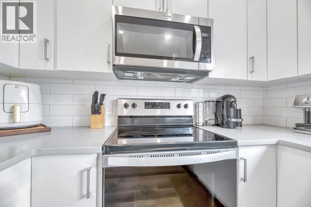 Single Family House for Sale in   Belmont Drive SW Belmont Calgary 