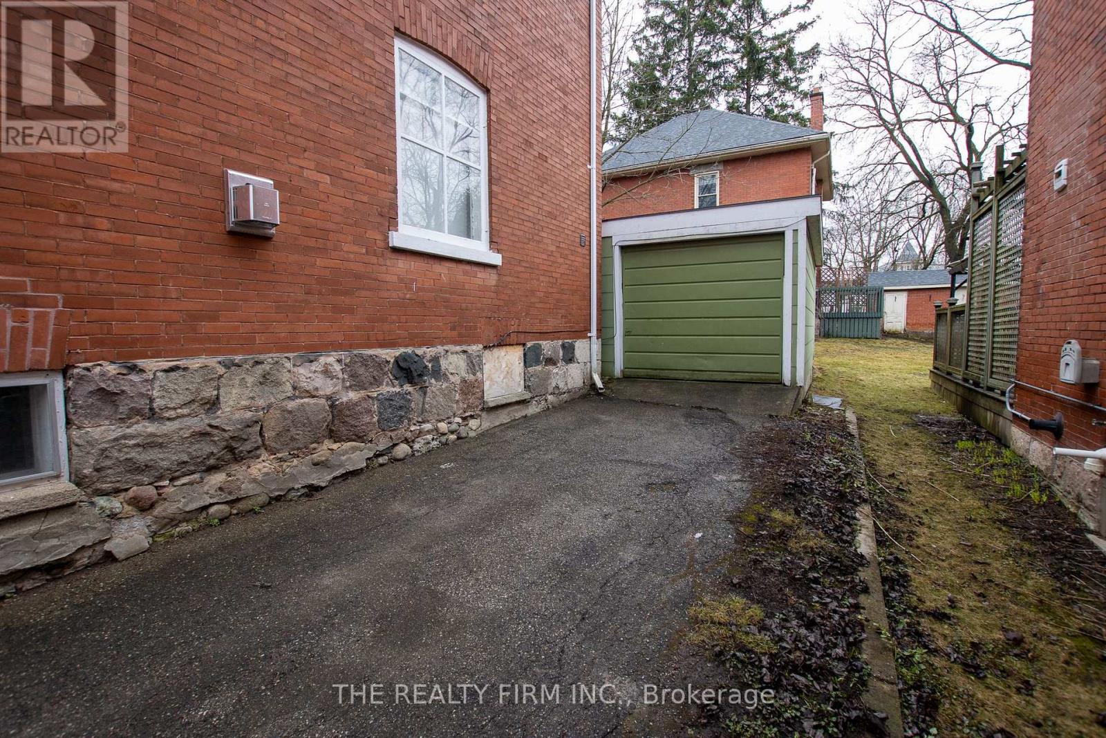 3 DALY AVENUE - 38