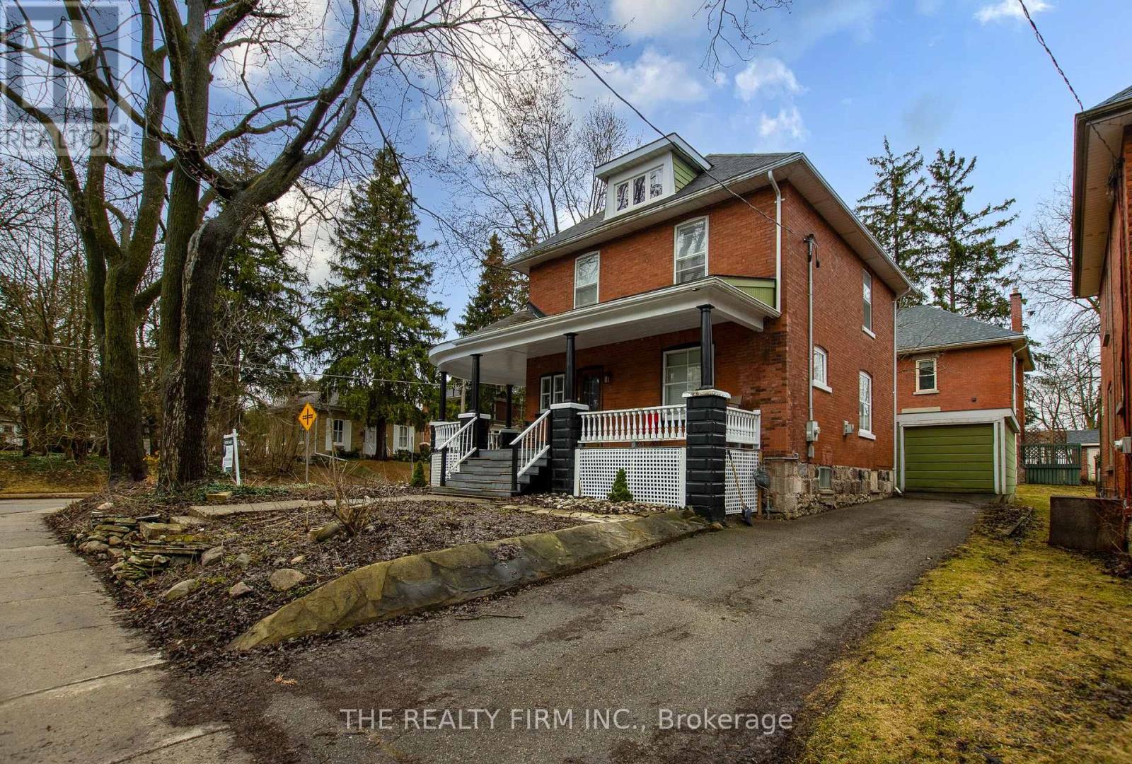 3 DALY AVENUE, Stratford, Ontario