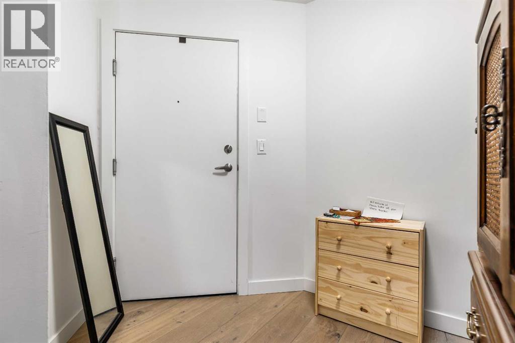 Single Family House for Sale in    Avenue SW Mission Calgary 