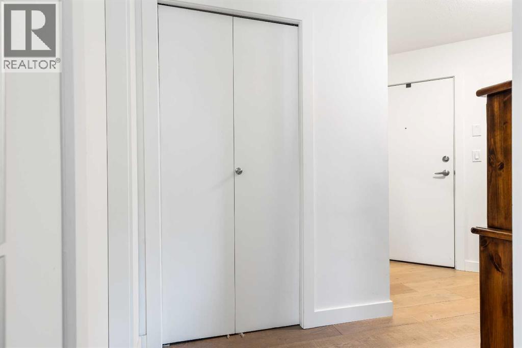 Single Family House for Sale in    Avenue SW Mission Calgary 