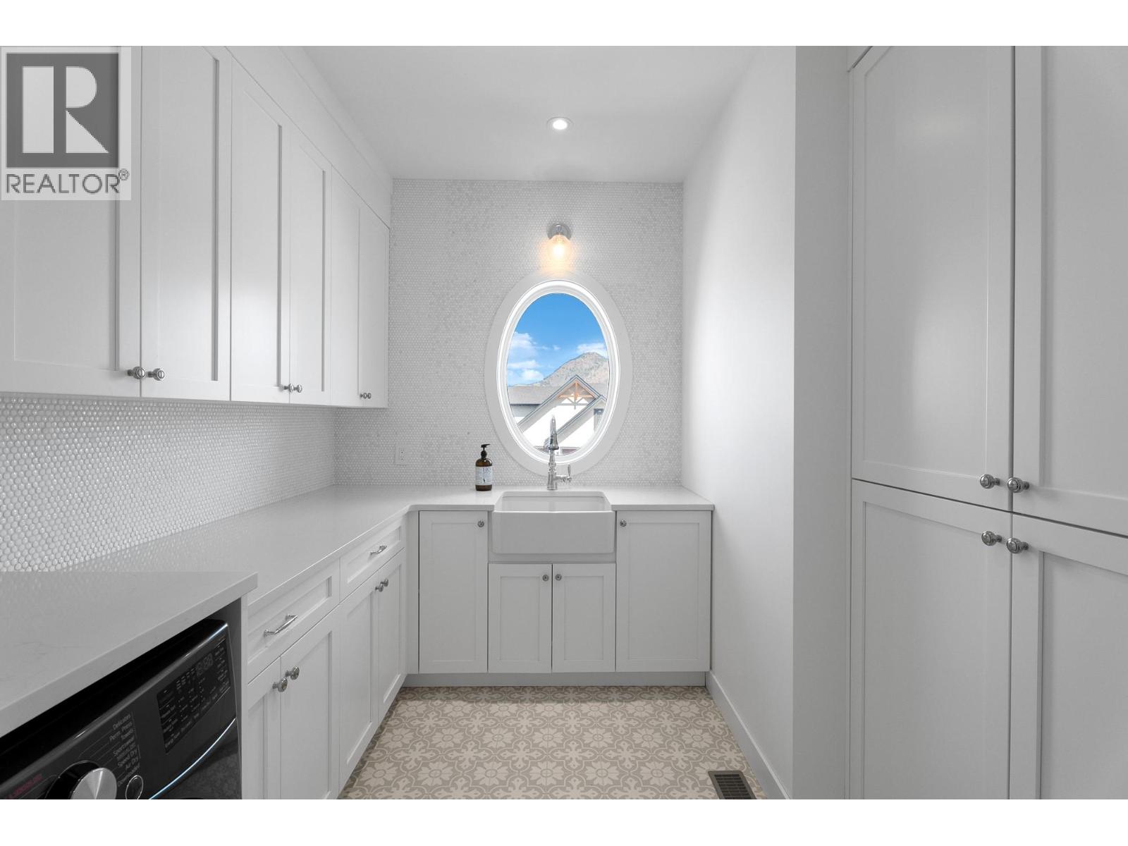 1345 Myra Place, Kamloops