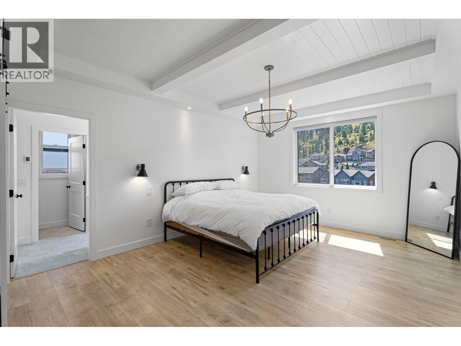1345 Myra Place - 59