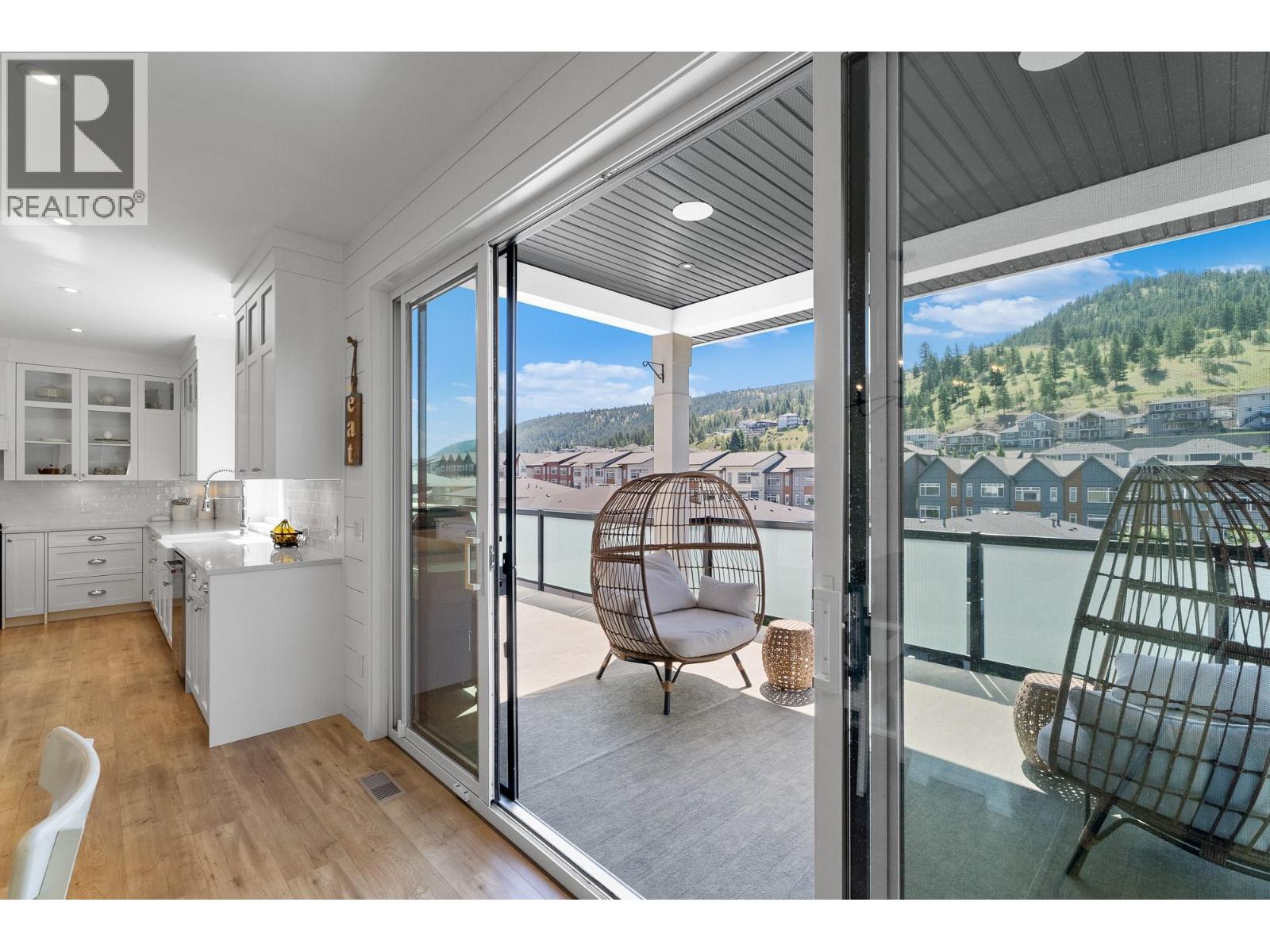 1345 Myra Place - 41