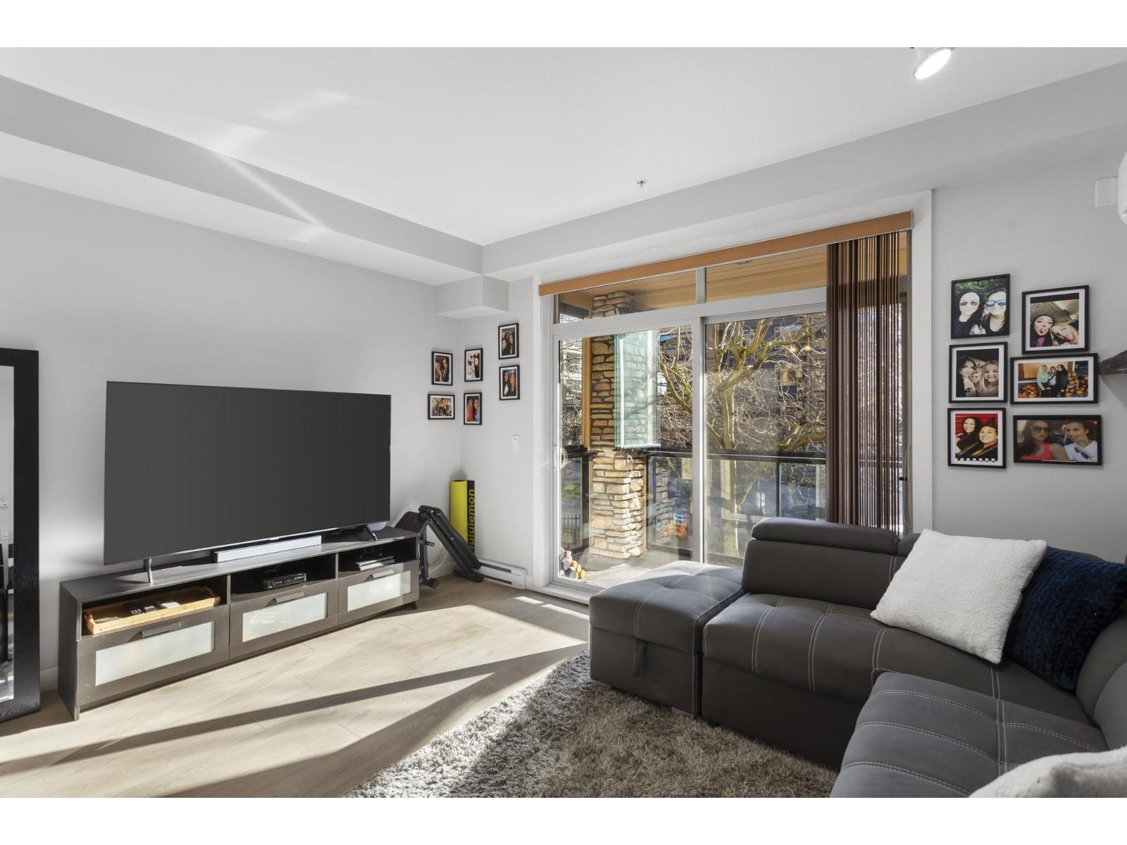 253 8258 207A Street - photo 2