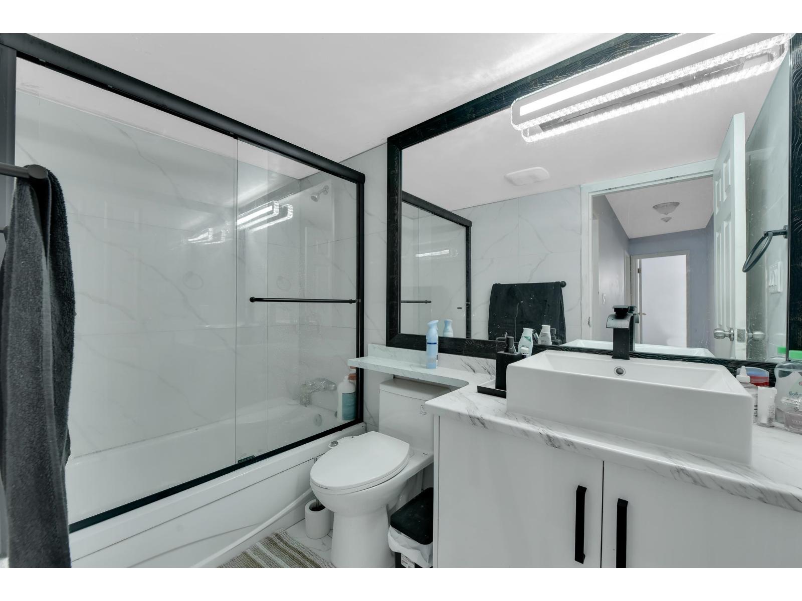 203 7064 133B STREET, Surrey