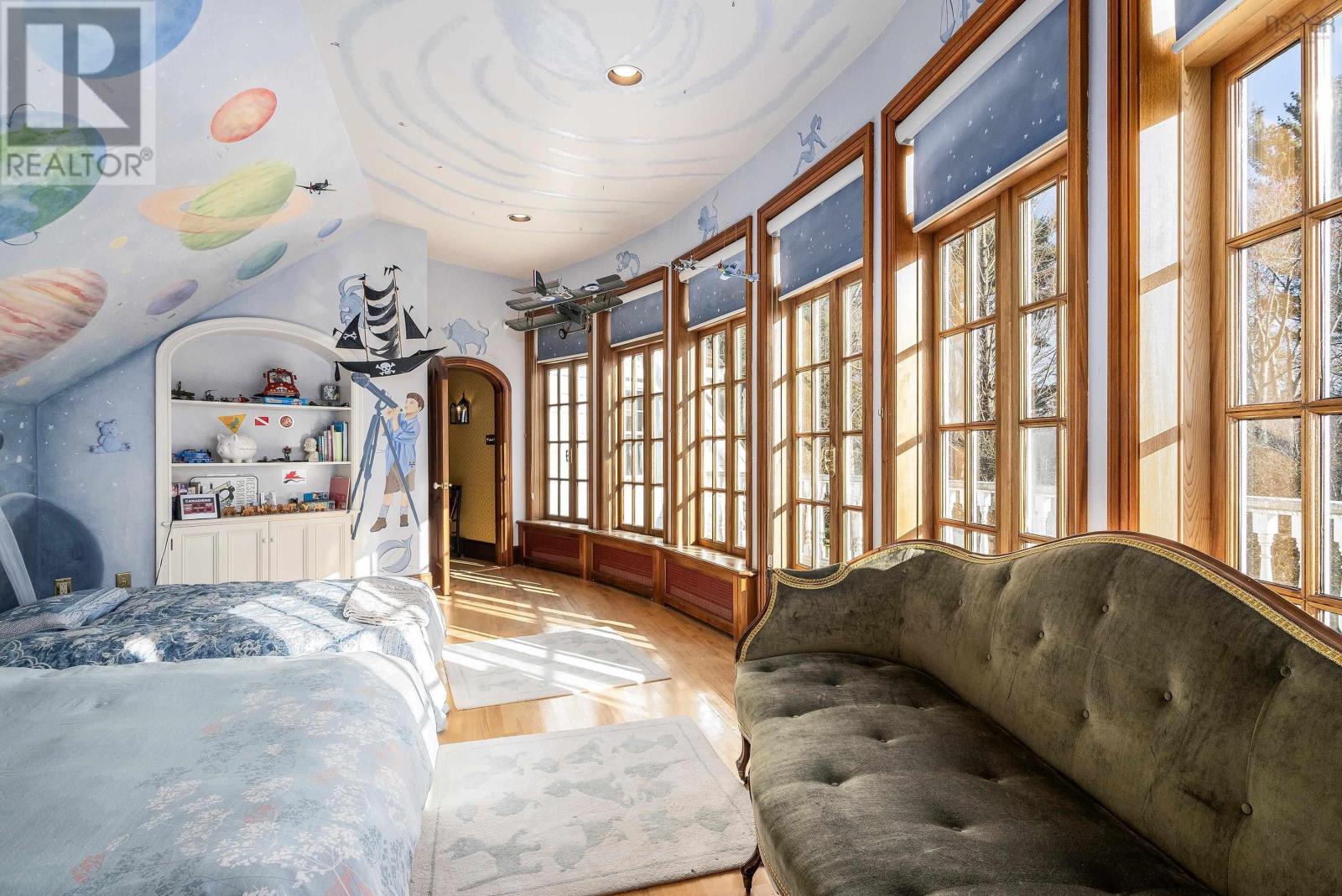 Property 23 of 46 of 1462 Thornvale Avenue, 1445 Birchdale Ave