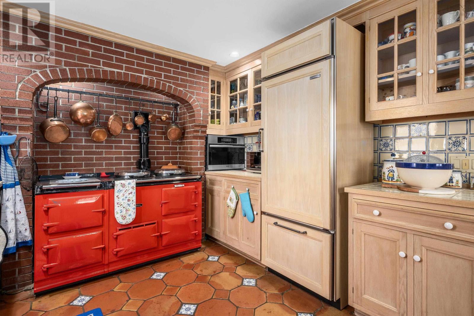 Property 21 of 46 of 1462 Thornvale Avenue, 1445 Birchdale Ave