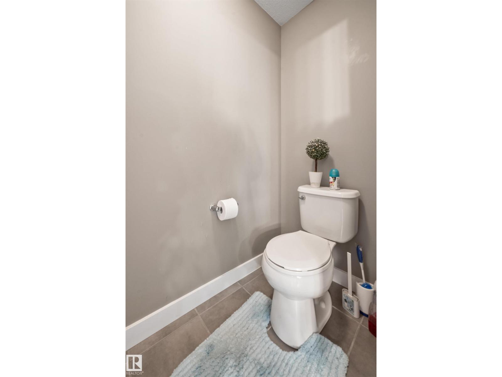 20641 97A AV NW - 52