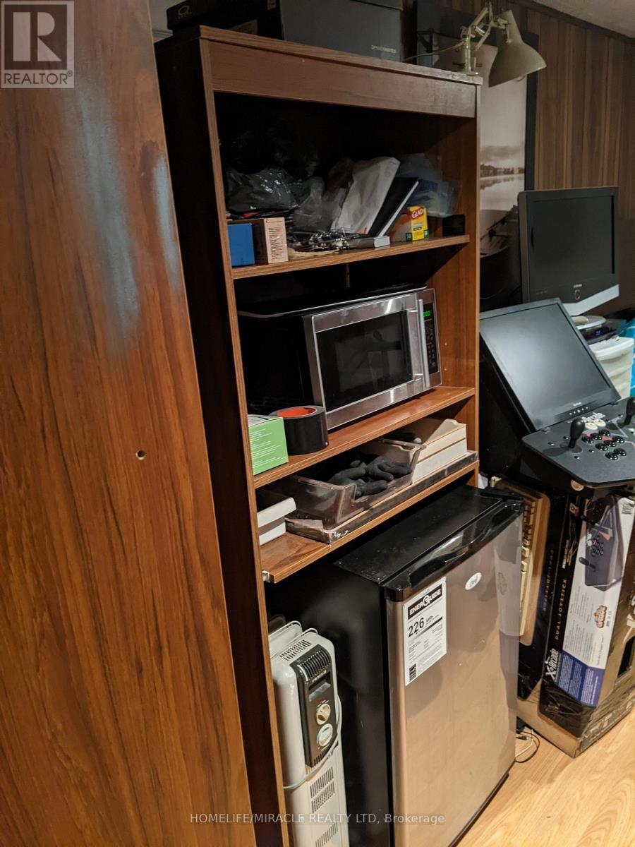 BSMT - 3172 WESTON ROAD - Photo 5 of 6, Toronto (Humbermede), Ontario