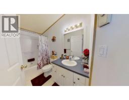 10874 261 Road, Fort St  John, BC V1J4J2 Photo 15