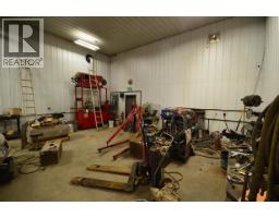 10874 261 Road, Fort St  John, BC V1J4J2 Photo 21