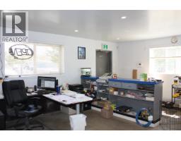 10874 261 Road, Fort St  John, BC V1J4J2 Photo 28