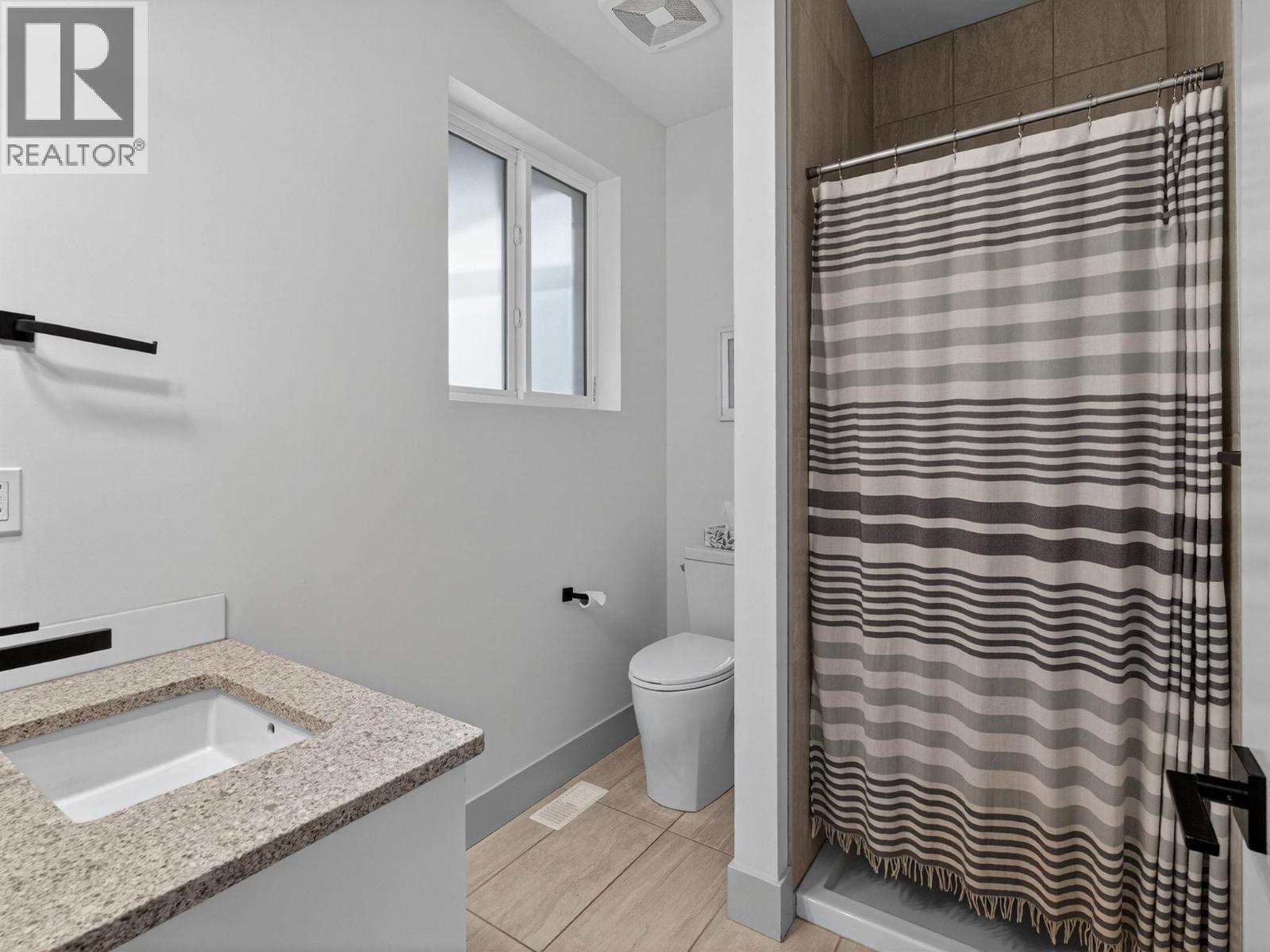 269 Diamond Way Unit# 6, Vernon