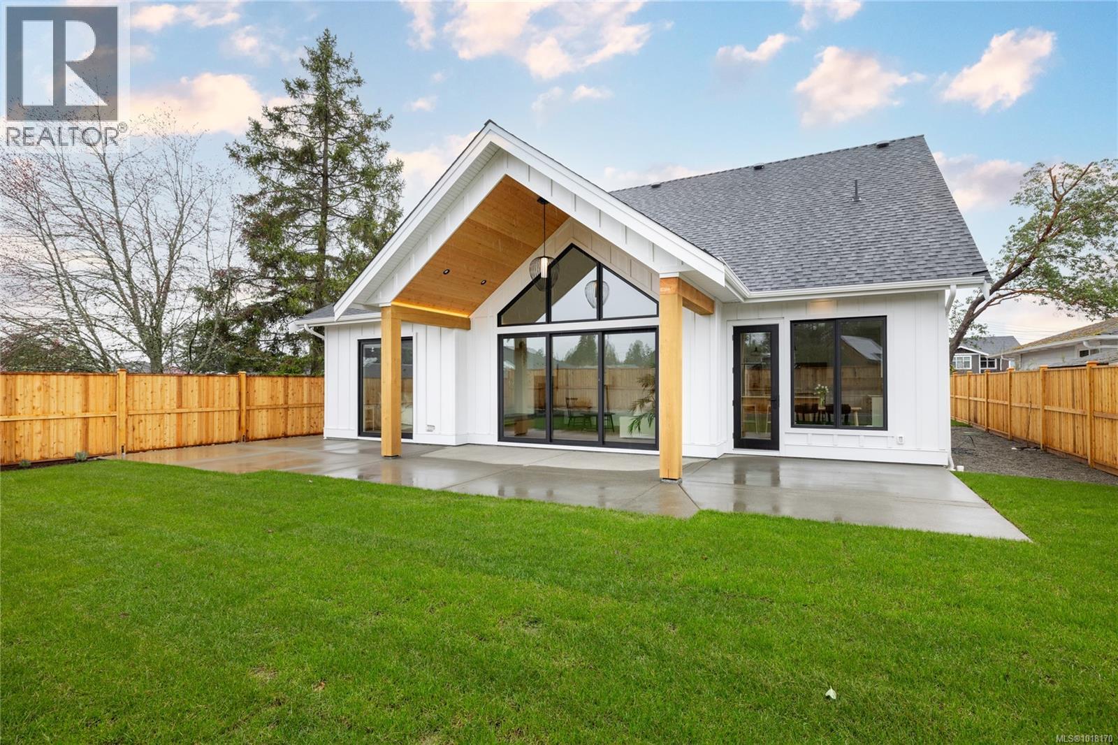 327 Wisteria St, Parksville