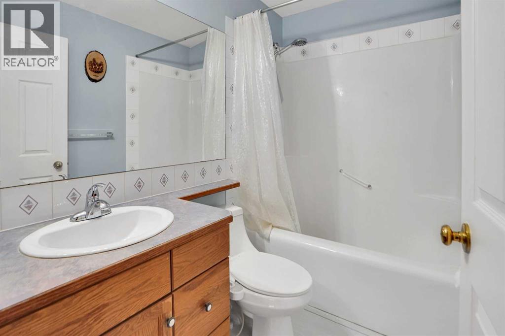 Single Family House 4 Level for Sale in  Martindale Drive NE Martindale Calgary 