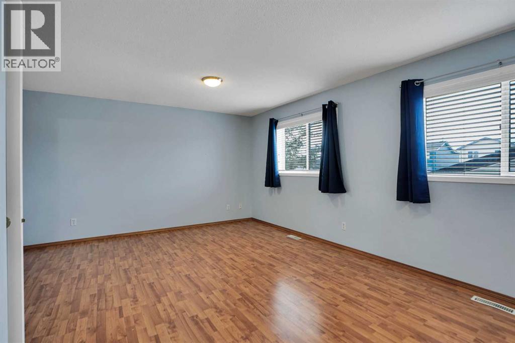 Single Family House 4 Level for Sale in  Martindale Drive NE Martindale Calgary 