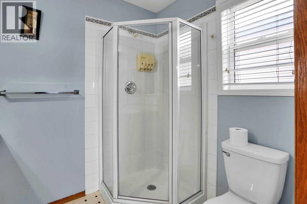 Single Family House 4 Level for Sale in  Martindale Drive NE Martindale Calgary 