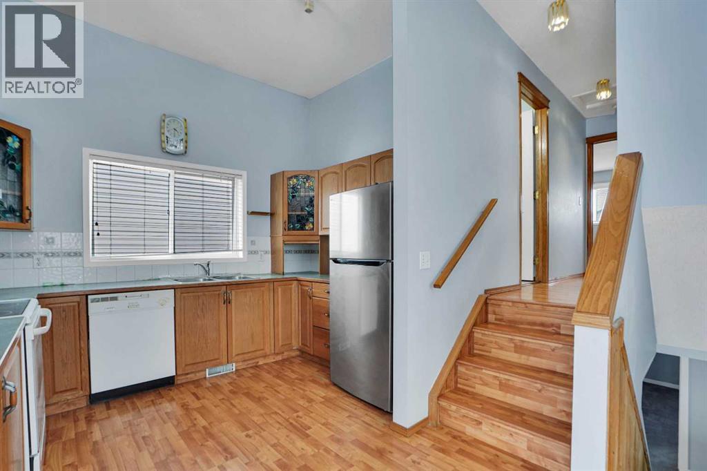 Single Family House 4 Level for Sale in  Martindale Drive NE Martindale Calgary 