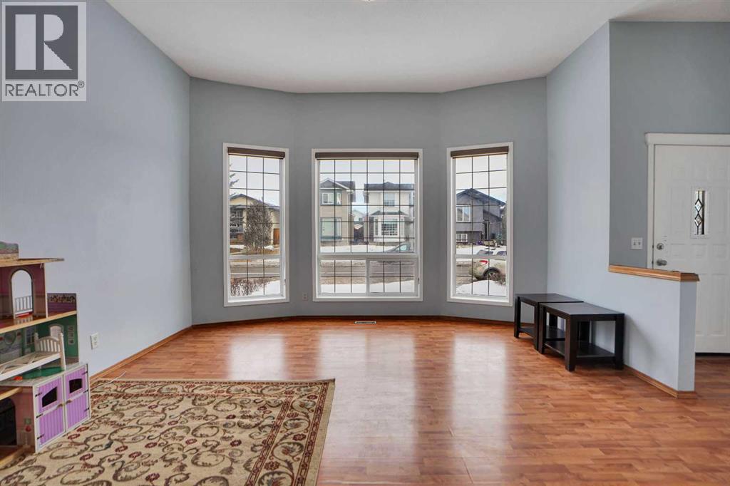 Single Family House 4 Level for Sale in  Martindale Drive NE Martindale Calgary 