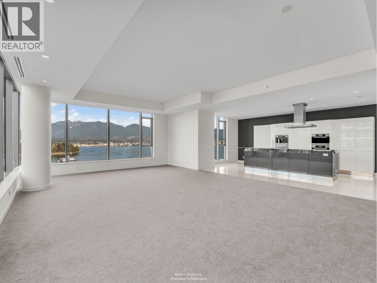 1301 277 THURLOW STREET, Vancouver