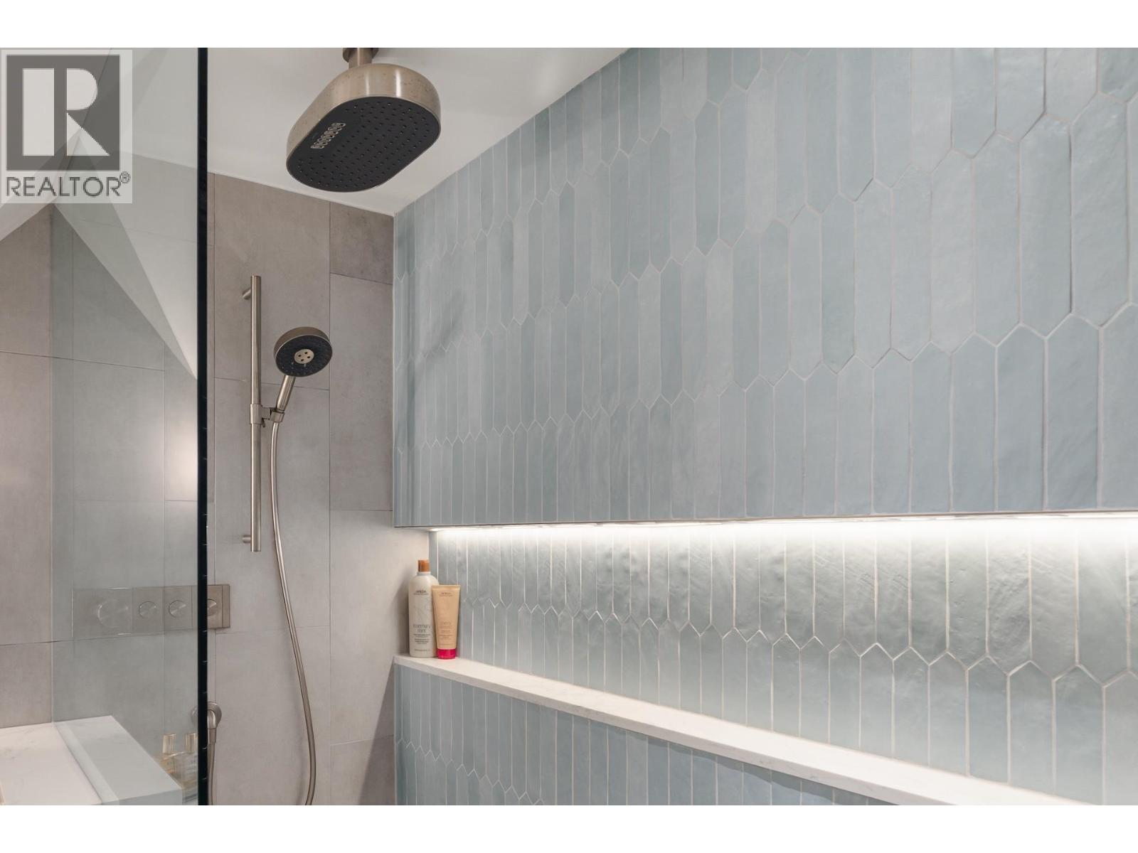 3 4725 SPEARHEAD DRIVE, Whistler