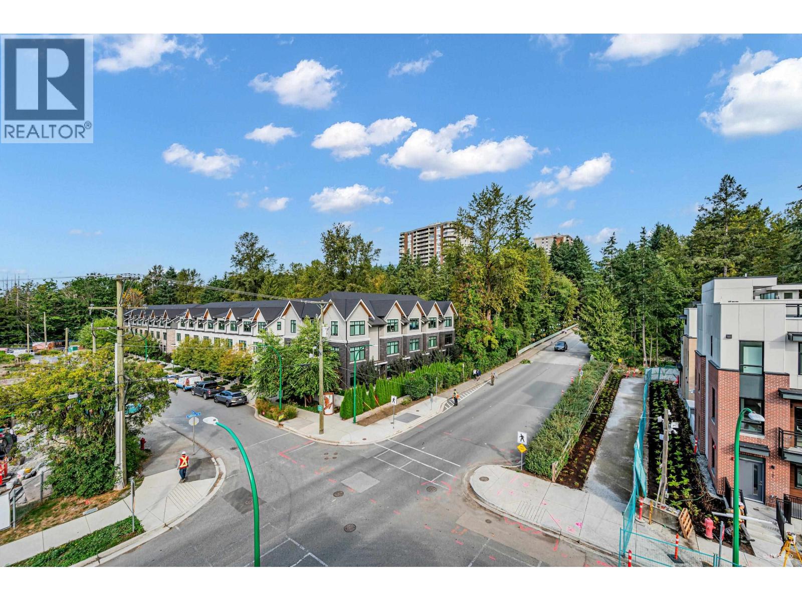 101 2035 GLENAIRE DRIVE, North Vancouver