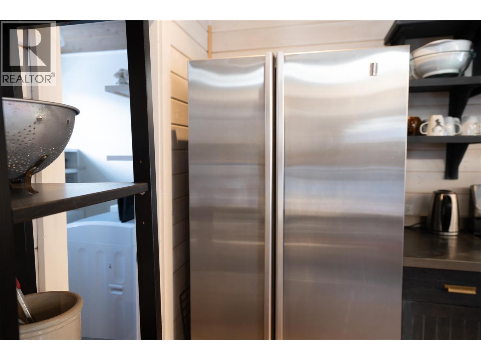 2083 Mountain Gate Road, Revelstoke