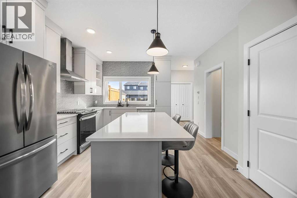 Single Family House for Sale in  Silverton Glen Crescent SW Silverado Calgary 