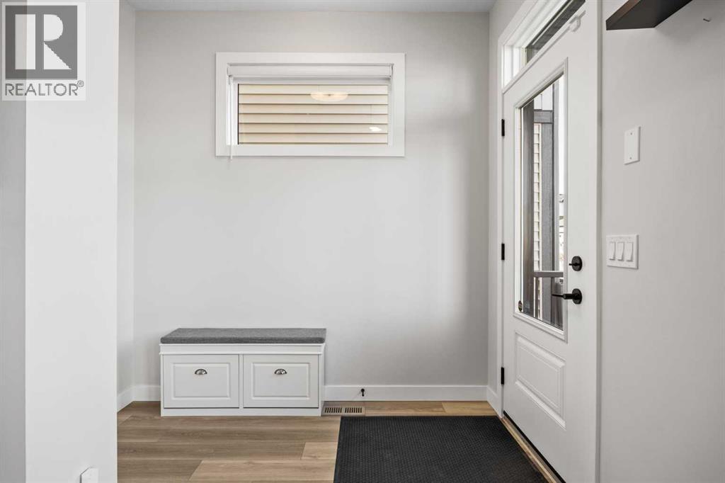 Single Family House for Sale in  Silverton Glen Crescent SW Silverado Calgary 