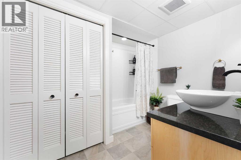 Single Family House for Sale in    Avenue SW Beltline Calgary 