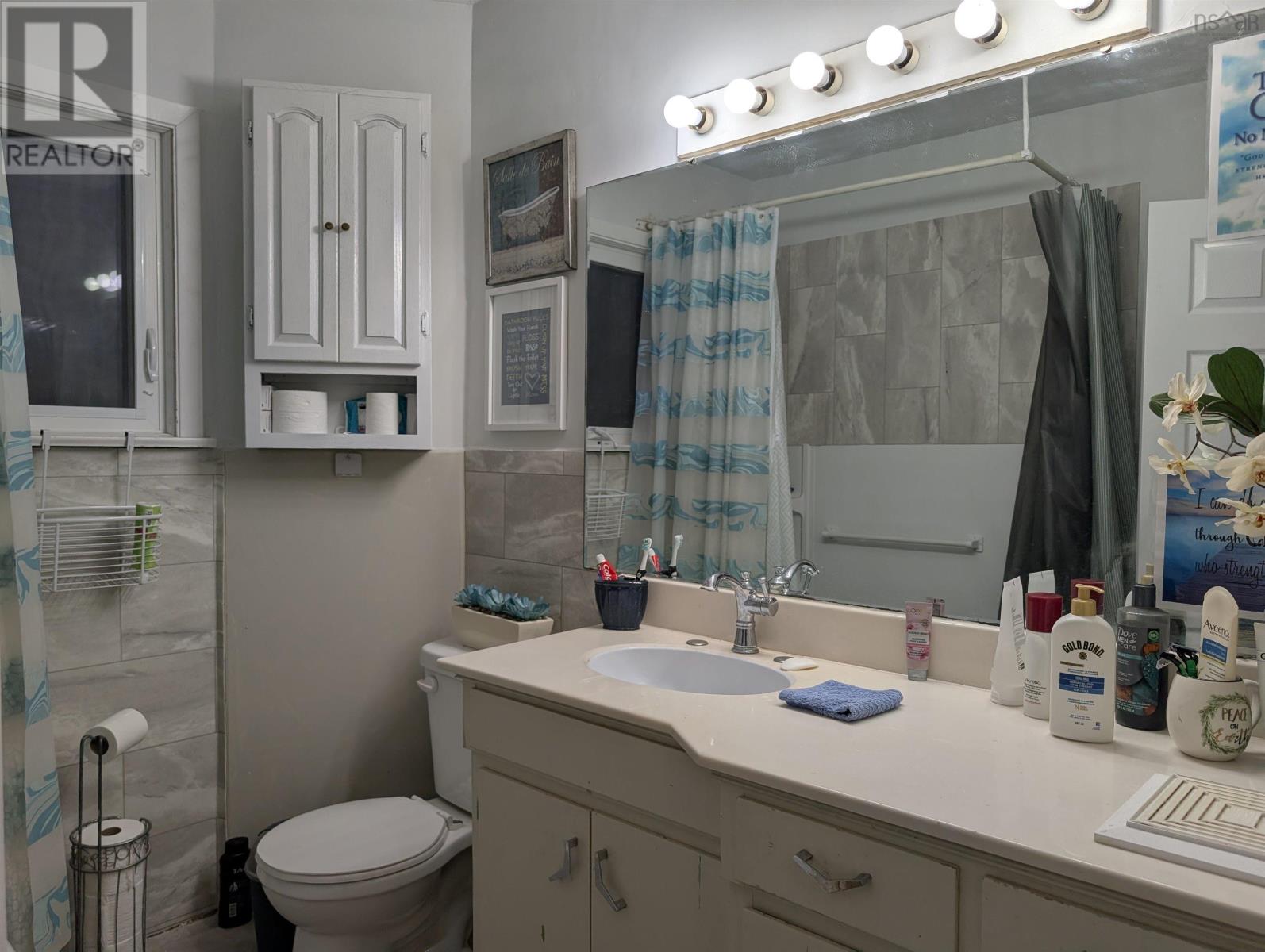 Property 20 of 40 of 1223 Plains Road