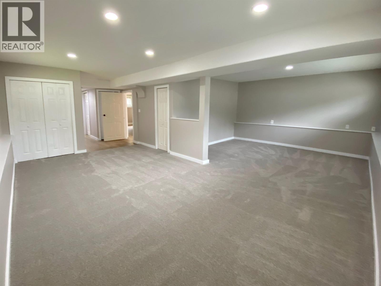 192 CRESTVIEW DRIVE - 7