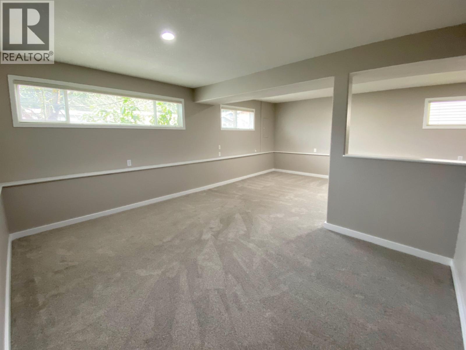 192 CRESTVIEW DRIVE - 8