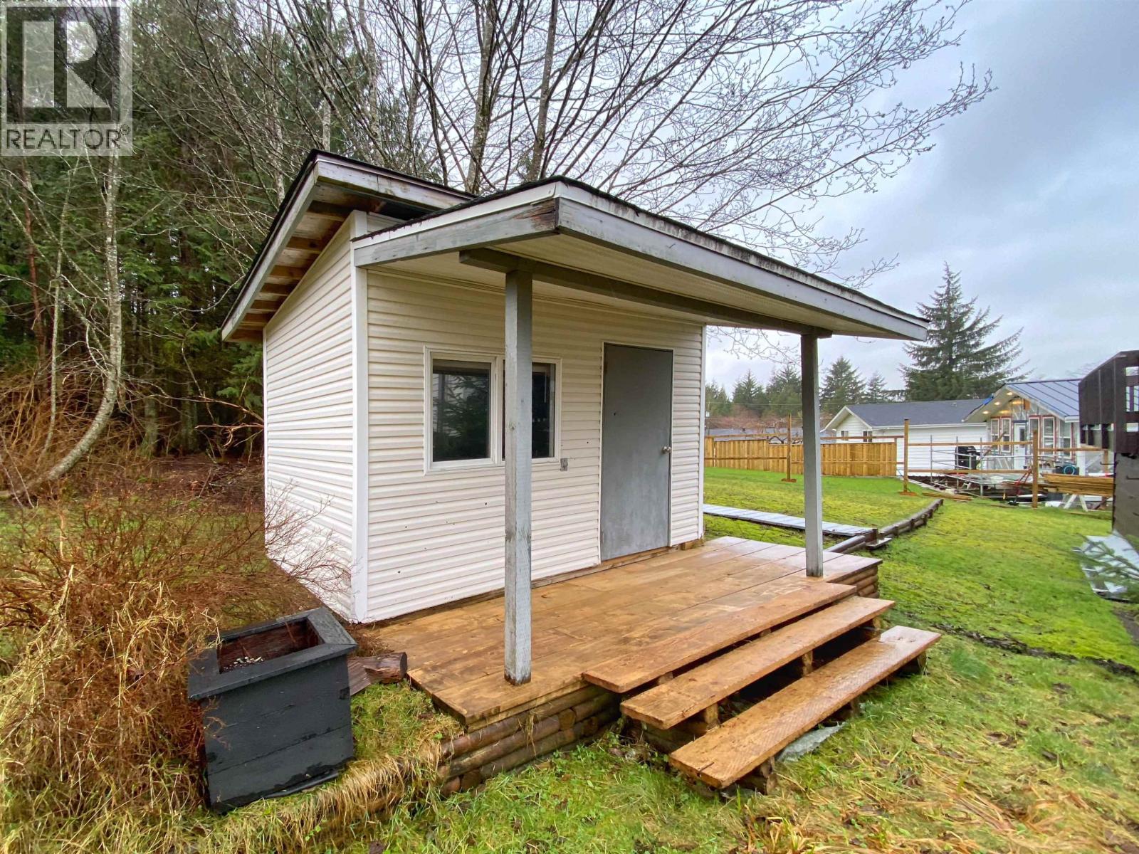 192 CRESTVIEW DRIVE - 18
