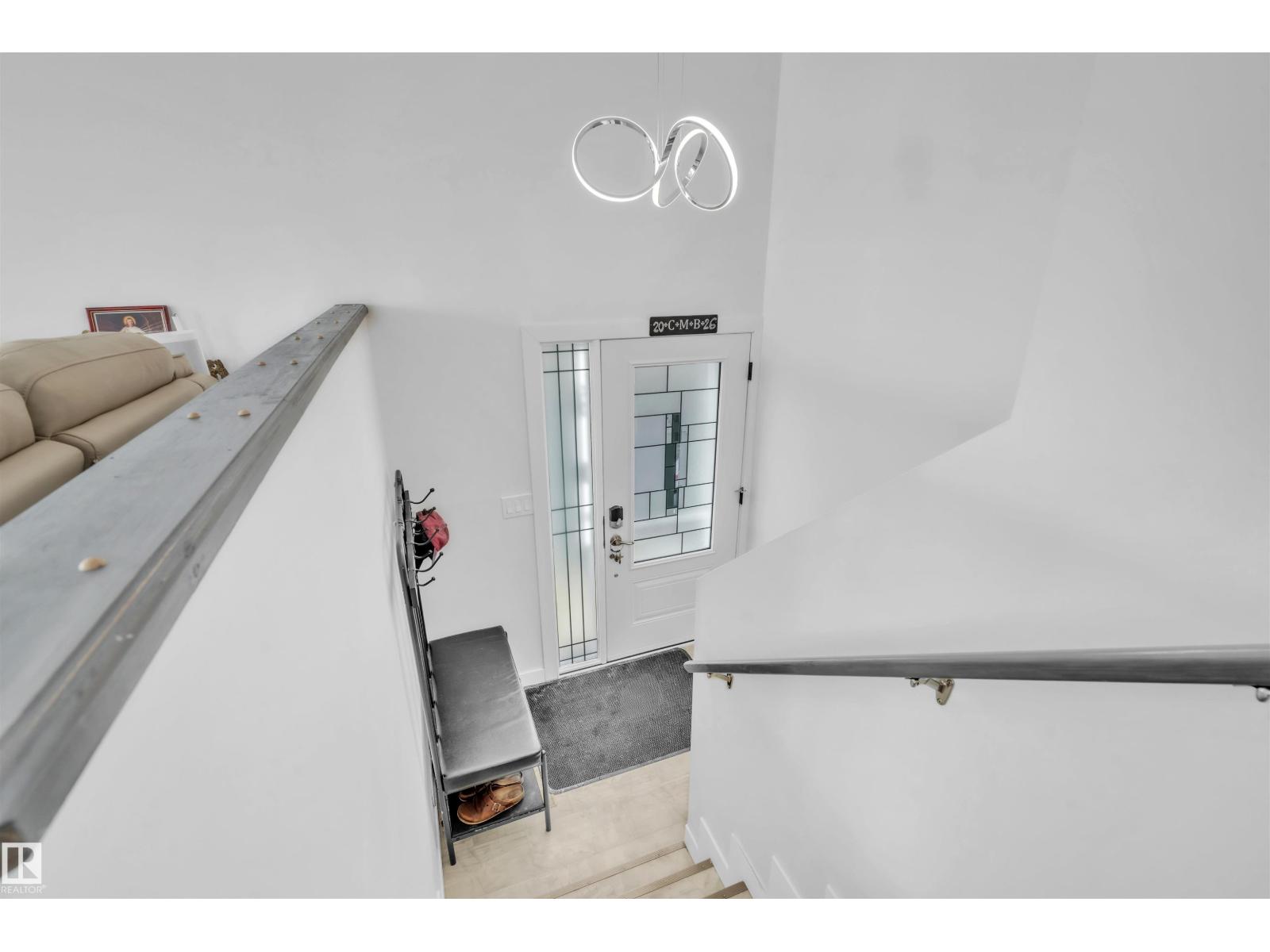 4414 50 AV — photo 18