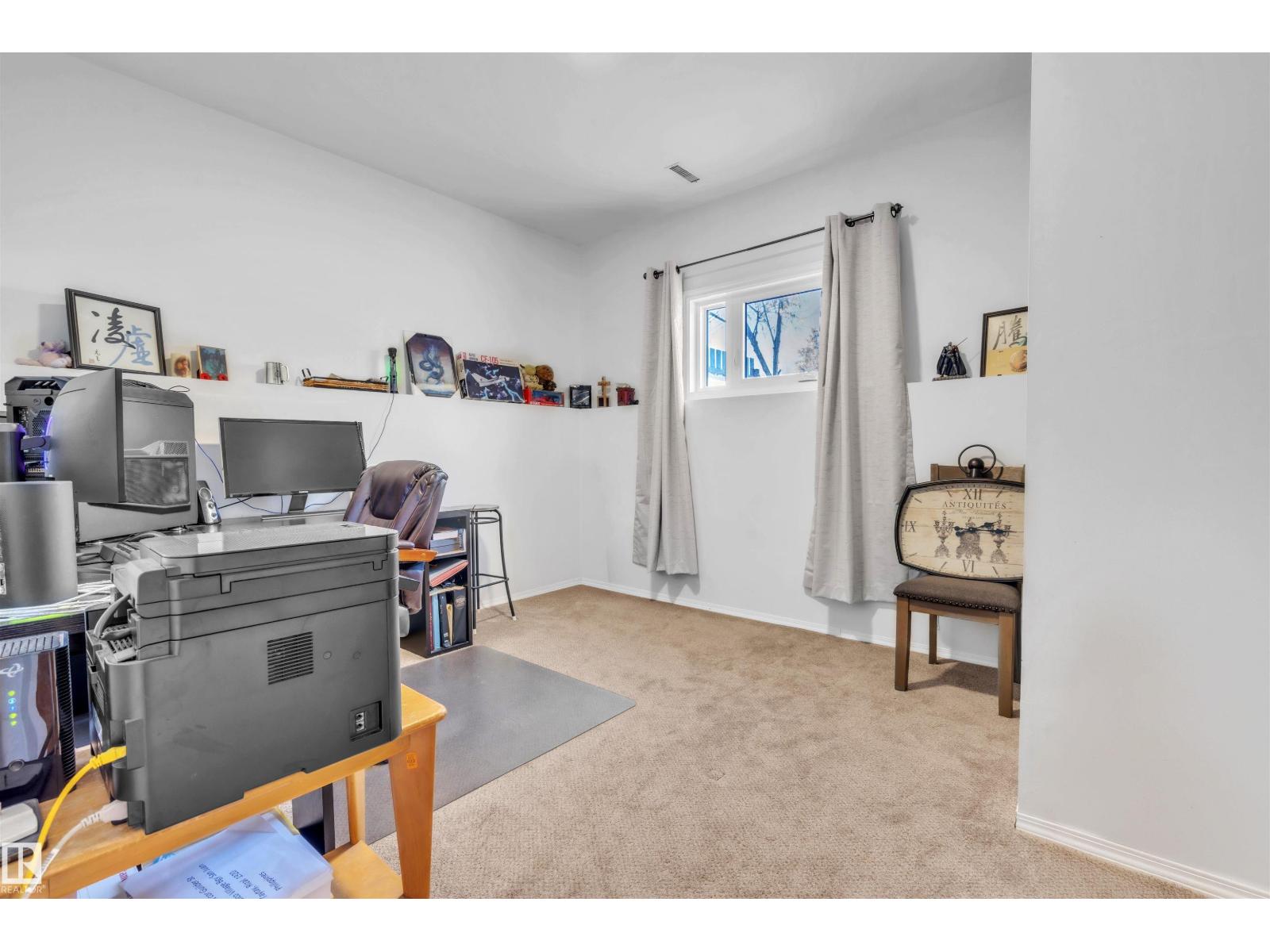 4414 50 AV — photo 19