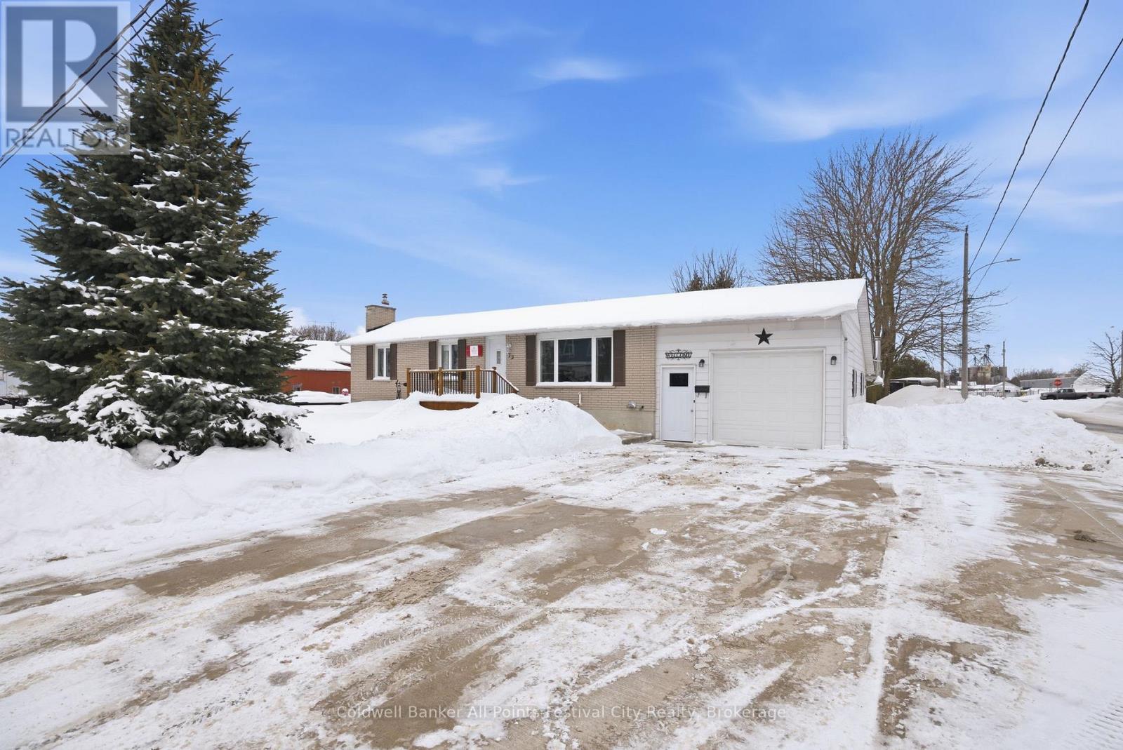 72 LORNE AVENUE - Photo 3 of 49, Bluewater (Hensall), Ontario