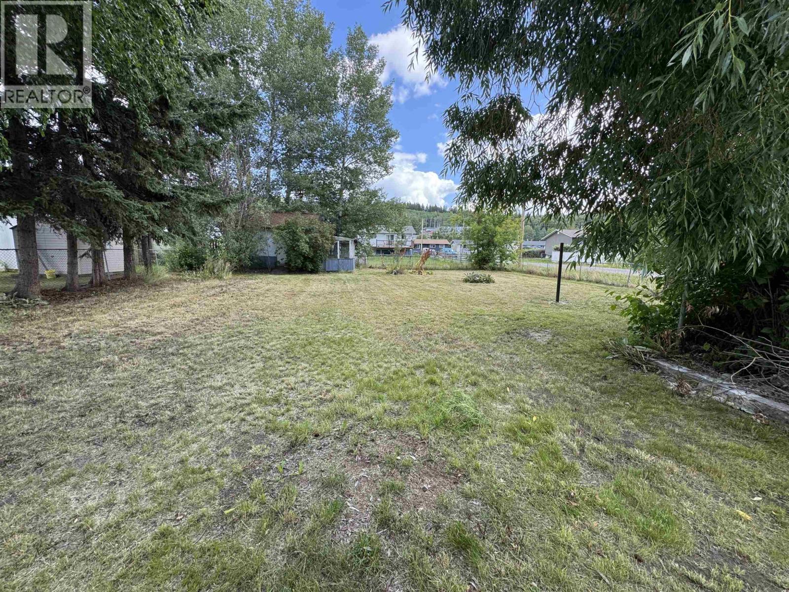 204 3RD AVENUE, Fort St. James