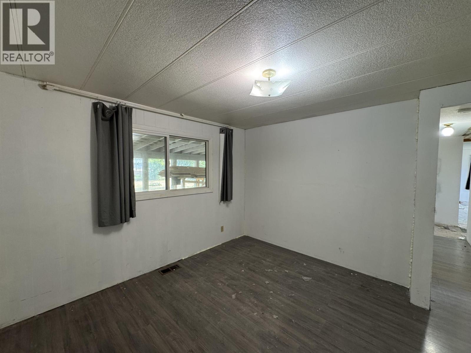 204 3RD AVENUE, Fort St. James